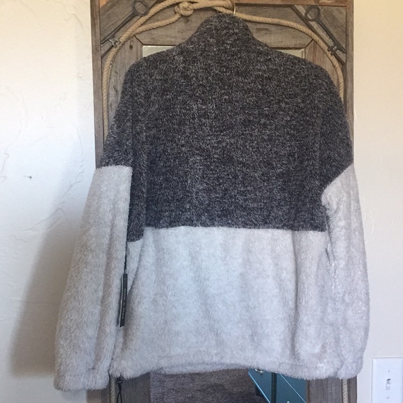 New with tags womens warm  fuzzy fleece pullover - Picture 4 of 6